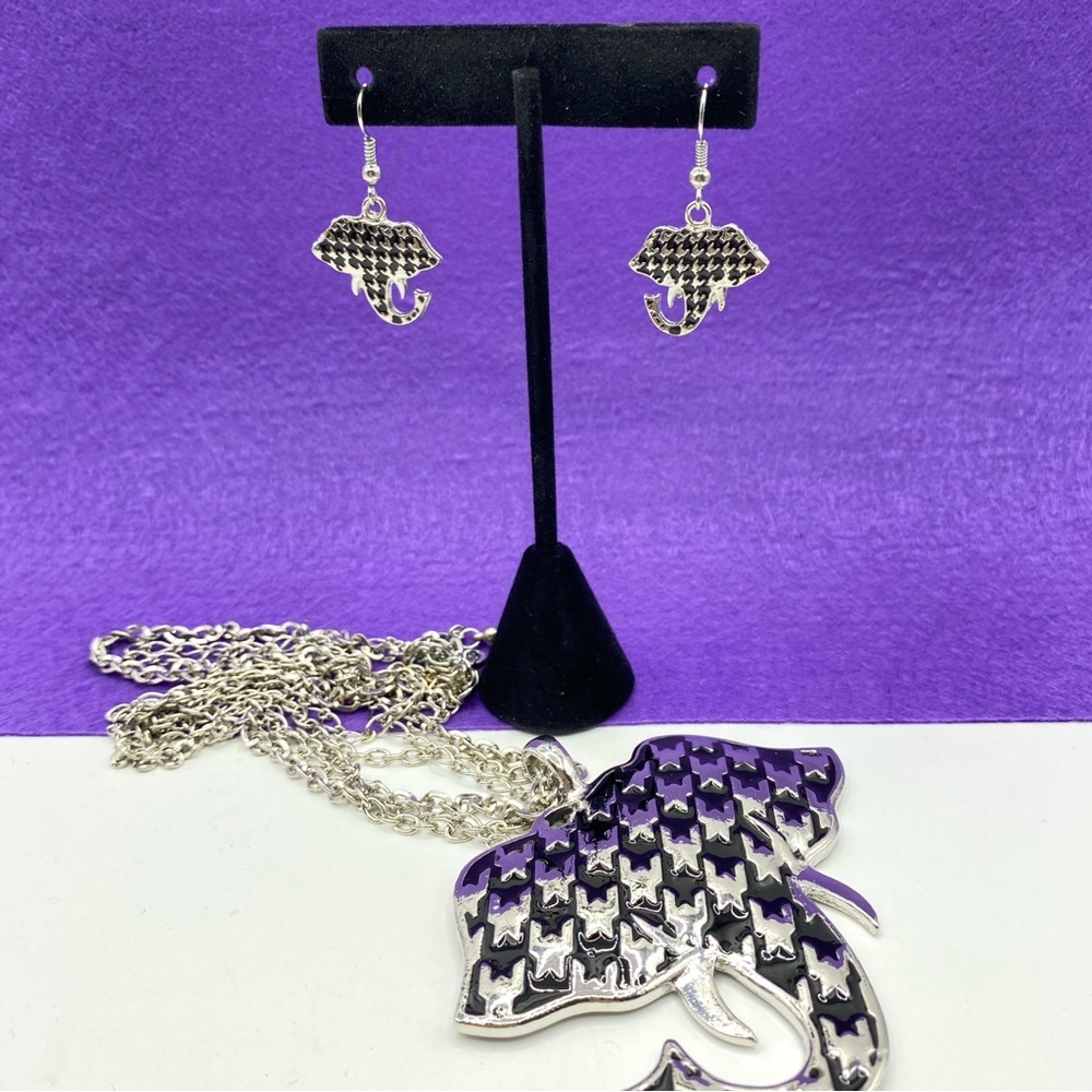 Elephant Necklace & Earrings Set Houndstooth Silver & Black
